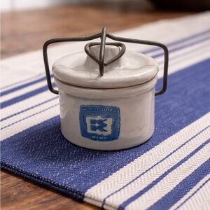 Vintage Rare Braniff Airlines First Class Kaukauna Klub Stoneware Crock Cheese